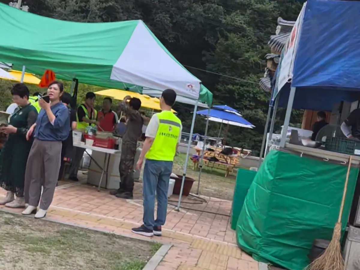 오늘밥마루에서 장터와 잔디광장까지 행사장을 걸으며 담은 영상